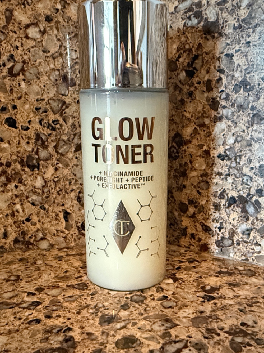 Glow Toner Radiance Serum - White